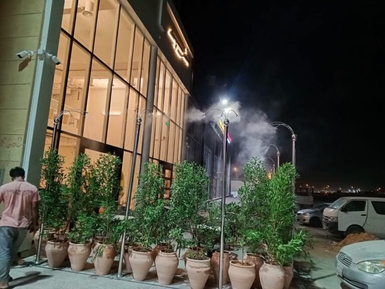 شبكة رذاذ وضباب أثناء التشغيل