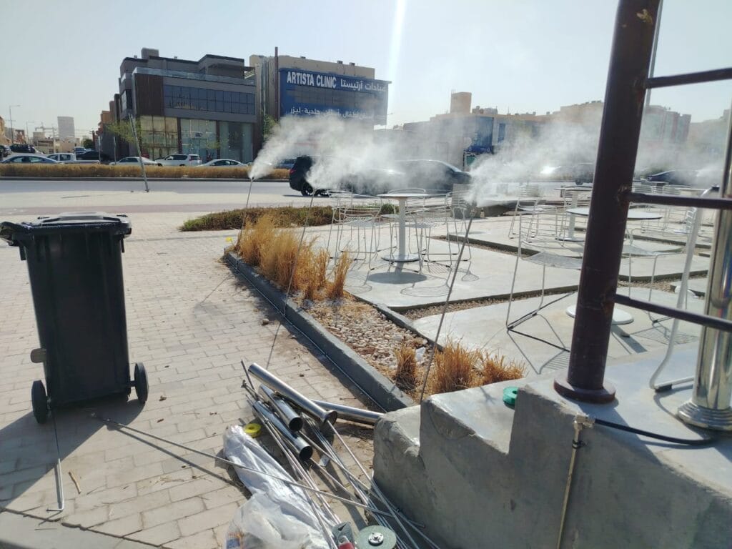 شبكة رذاذ وضباب أثناء التشغيل